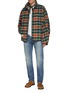 模特儿示范图 - 点击放大 - LEVI'S - Blue Tab 511 Slim Fit Cotton Denim Jeans