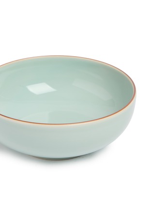 细节 –点击放大 - ARTIFACTT - Large Porcelain Deep Bowl — Celadon