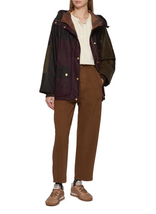 模特儿示范图 - 点击放大 - BARBOUR - Keeley Wax Cotton Jacket