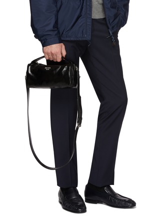 模特儿示范图 - 点击放大 - PRADA - 皮革单肩包