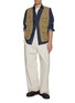 模特儿示范图 - 点击放大 - BARBOUR - Utility Editor Casual Vest