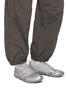 模特儿示范图 - 点击放大 - NEW BALANCE - MT10 Low Top Men's Sneakers