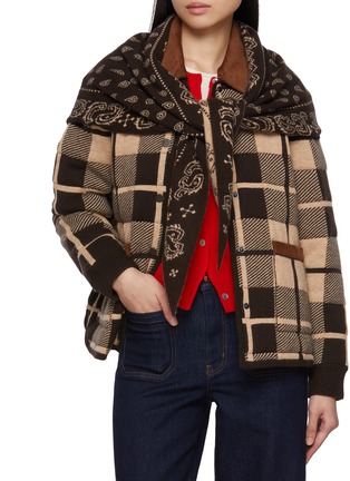 模特儿示范图 - 点击放大 - GUEST IN RESIDENCE - 提花针织羊绒方巾