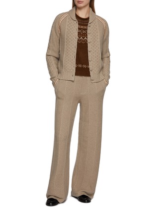 模特儿示范图 - 点击放大 - GUEST IN RESIDENCE - Tailored Cashmere Wool Cable Knit Pants