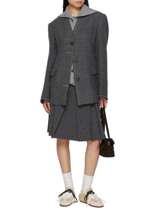 模特儿示范图 - 点击放大 - FAFAMOON - Knit Stand Collar Wide Shoulder Waist Cinched Blazer