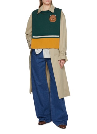 模特儿示范图 - 点击放大 - BAZ & FRIENDS - X CYNTHIA & XIAO 羊毛 MAX 图案针织套头背心