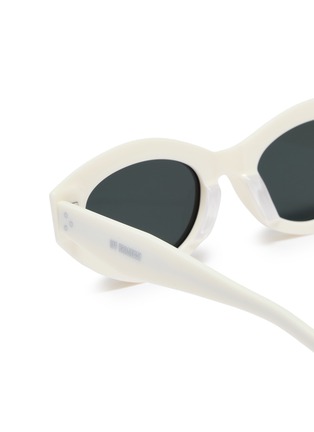 细节 - 点击放大 - OFF BROADWAY - Theory Acetate Aviator Sunglasses
