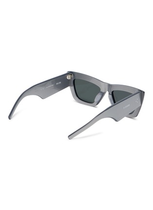 模特儿示范图 - 点击放大 - OFF BROADWAY - Meal Deal Acetate Square Sunglasses