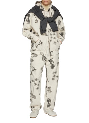 模特儿示范图 - 点击放大 - J∞QUALITY  - Sumi Print Drawstring Waist Pants