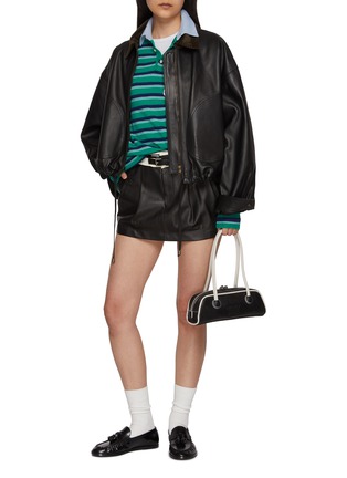 模特儿示范图 - 点击放大 - HOMMEGIRLS - 长袖条纹羊绒针织Polo衫