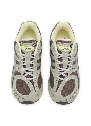 细节 - 点击放大 - ASICS - x 18 East GEL-Nimbus 10.1 Men's Sneakers