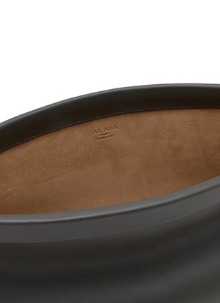 细节 - 点击放大 - ALAÏA - Medium Le Click Leather Shoulder Bag
