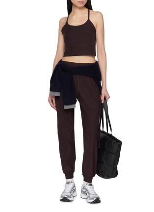 模特儿示范图 - 点击放大 - BEYOND YOGA - Spacedye Go Pocket Jogger