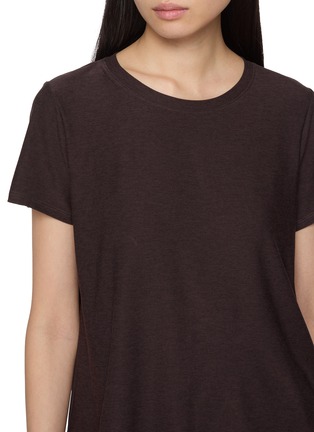  - BEYOND YOGA - Featherweight On The Down Low T-Shirt