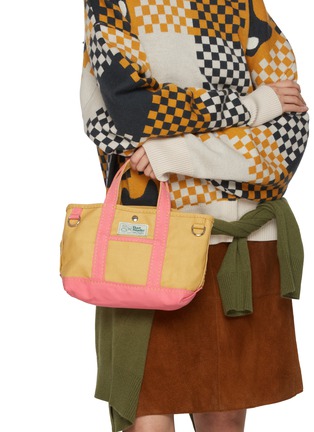 模特儿示范图 - 点击放大 - BAZ & FRIENDS - 小号撞色帆布包