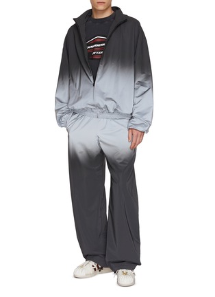 模特儿示范图 - 点击放大 - ALEXANDERWANG - 反光渐变夹克