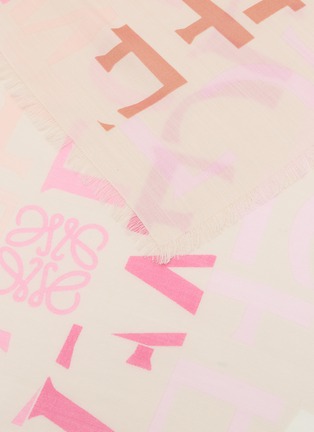 细节 - 点击放大 - LOEWE - 须边饰字母围巾