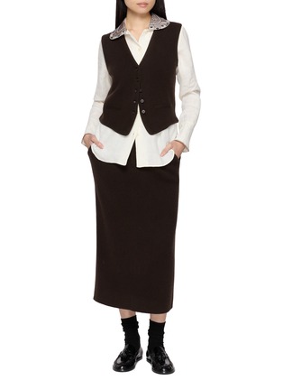 模特儿示范图 - 点击放大 - JUPE BY JACKIE - Majestic Hand Embroidered Linen Shirt