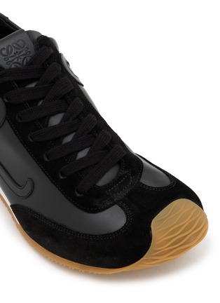 细节 - 点击放大 - LOEWE - 女款 BALLET RUNNER 2.0 系带运动鞋