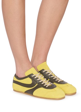 模特儿示范图 - 点击放大 - DRIES VAN NOTEN - 女款 DUSTIN 皮革拼接运动鞋