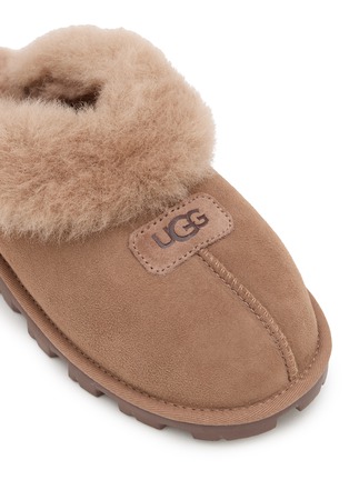 细节 - 点击放大 - UGG - Coquette Suede Slides