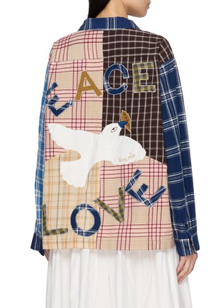 背面 - 点击放大 - STORY MFG - Greetings Patchwork Appliqué Letter Cotton Shirt