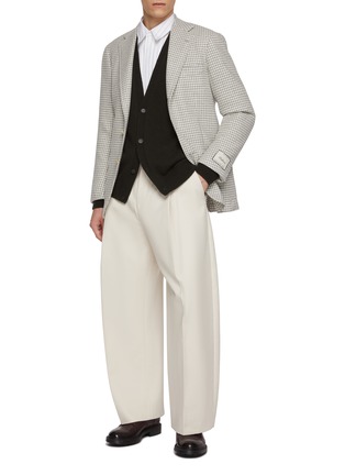 模特儿示范图 - 点击放大 - RING JACKET - Notch Lapel Single Breasted Wool Blazer