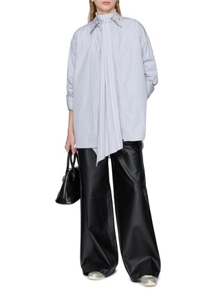 模特儿示范图 - 点击放大 - BOWTE - Oversized Striped Cotton Shirt