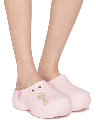 模特儿示范图 - 点击放大 - GOODBAI - x Lane Crawford Star Printed Slippers