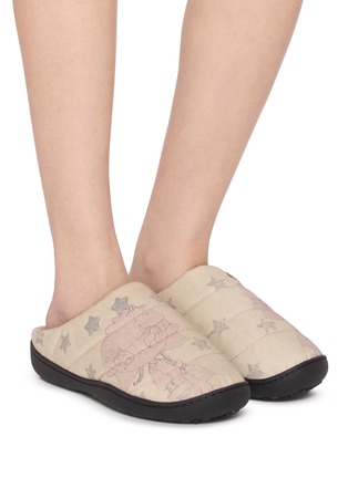 模特儿示范图 - 点击放大 - GOODBAI - x Lane Crawford Printed Slippers