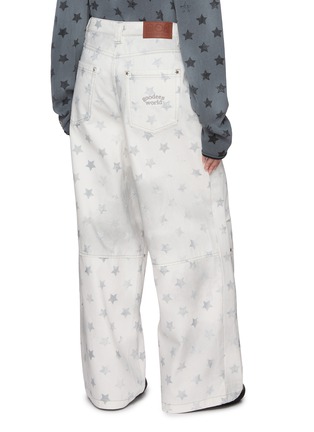 正面 -点击放大 - GOODBAI - x Lane Crawford Star Printed Light Wash Jeans