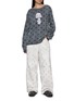 模特儿示范图 - 点击放大 - GOODBAI - x Lane Crawford Star Printed Light Wash Jeans