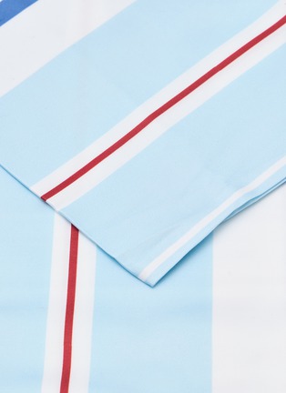 细节 –点击放大 - LAGOM - Cotton Twin Size Bed Set of 4 — Light Blue/Red Stripes
