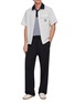 模特儿示范图 - 点击放大 - SOUTHCAPE - Embossed Dinosaur Logo Polo Shirt