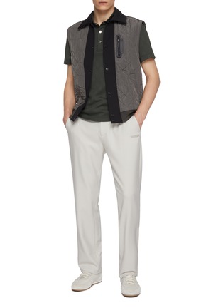 模特儿示范图 - 点击放大 - SOUTHCAPE - Monogram Logo Quick Dry Polo Shirt