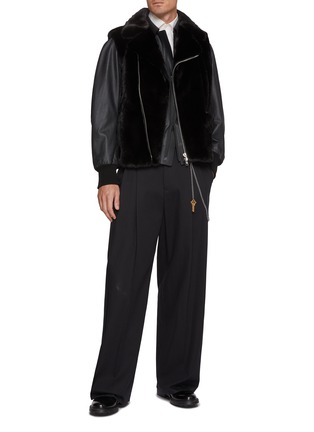 模特儿示范图 - 点击放大 - KRUF - Mink Fur Leather Biker Vest