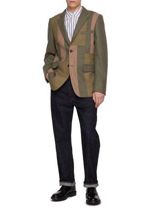 模特儿示范图 - 点击放大 - NEW MANUAL - #017 LV 61'S Tapered Dark Wash Jeans