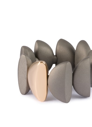 细节 - 点击放大 - VHERNIER - Endless 18K Rose Gold Titanium Ring — EU 54