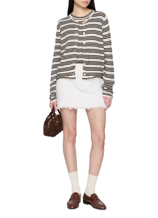 模特儿示范图 - 点击放大 - BARRIE - 条纹泡泡纱针织开衫