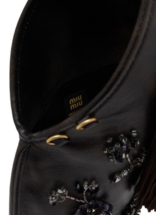 细节 - 点击放大 - MIU MIU - 钉珠流苏托特包