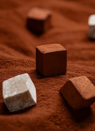  - MARCHESI 1824 - Assorted Chocolate Truffles 16pcs