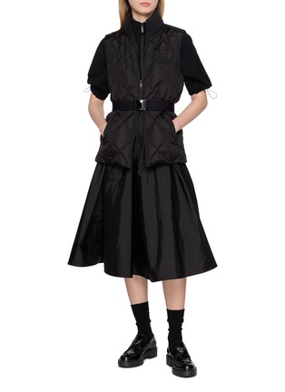 模特儿示范图 - 点击放大 - MONCLER - Elasticated Belt Zip Up Puffer Vest