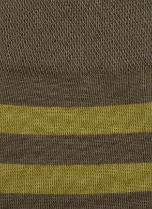 细节 - 点击放大 - FALKE - Sensitive Mapped Line Crew Socks