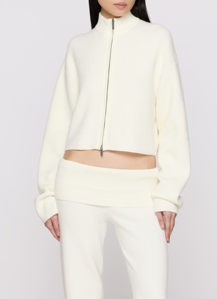 模特儿示范图 - 点击放大 - SKIMS - Wool Cashmere Cardigan