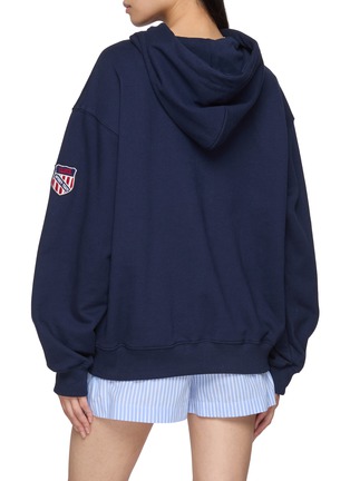 背面 - 点击放大 - CLOVE - Chenille Embroidered Varsity Circle Hoodie