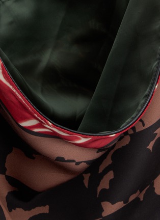 细节 - 点击放大 - DRIES VAN NOTEN - Large Scarf Silk Shoulder Bag