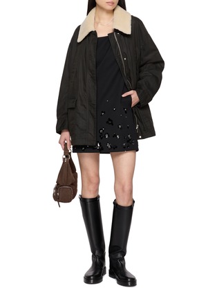 模特儿示范图 - 点击放大 - MO&CO. - Embroidered Floral A-line Mini Dress