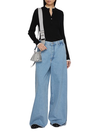 模特儿示范图 - 点击放大 - MO&CO. - Double Layer Illusion Ribbed Knit Sweater