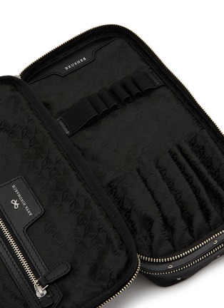 细节 - 点击放大 - ANYA HINDMARCH - Large Studs Padded Satin Make Up Case