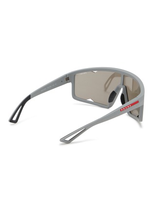模特儿示范图 - 点击放大 - PRADA - Cybr Dyno Prizm Lenses Sunglasses